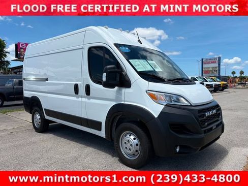 Used 2024 RAM ProMaster 1500 w/ Safety Group FWD image 2