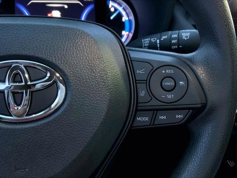 Used 2024 Toyota RAV4 AWD Hybrid image 24
