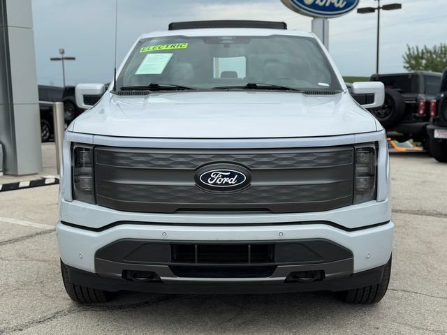 Used 2025 Ford F150 Lightning Lariat w/ Max Trailer Tow Package AWD/4WD image 2