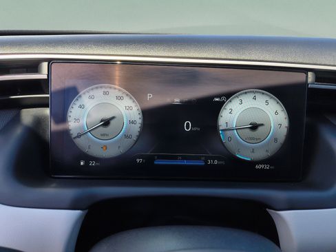Certified 2024 Hyundai Tucson Limited FWD image 31