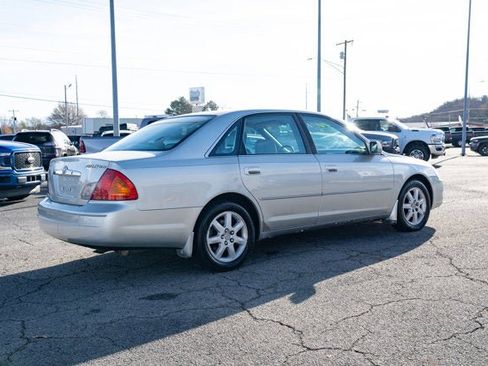 Used 2000 Toyota Avalon XLS image 5