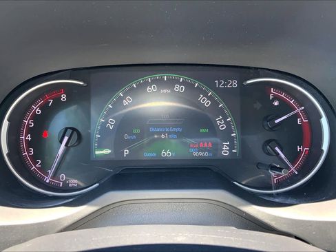 Used 2024 Toyota RAV4 XLE Premium FWD image 26