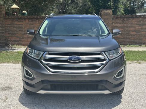 Used 2017 Ford Edge Titanium w/ Technology Package FWD image 3