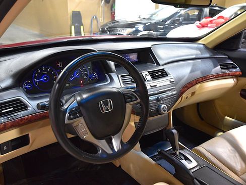 Used 2010 Honda Crosstour EX-L image 12