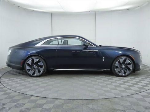 New 2026 Rolls-Royce Spectre image 4