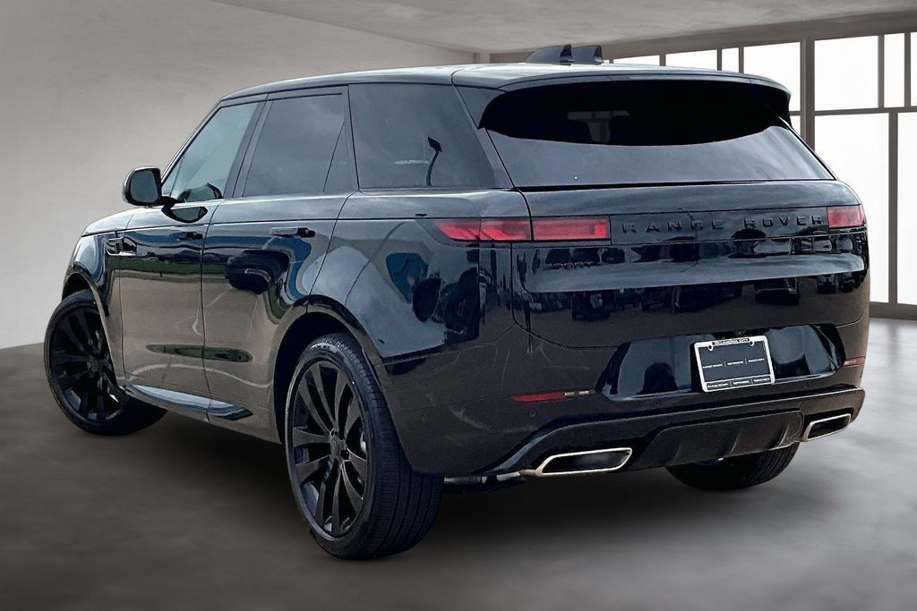New 2026 Land Rover Range Rover Sport Dynamic SE AWD/4WD image 3