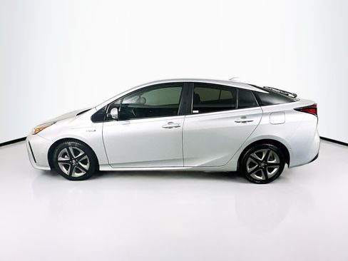 Used 2020 Toyota Prius XLE FWD image 4