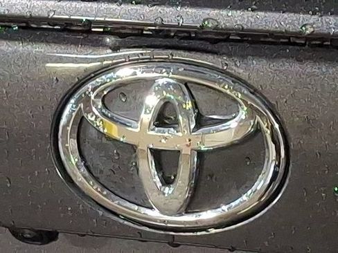 Used 2022 Toyota RAV4 XLE w/ Convenience Package AWD/4WD image 29