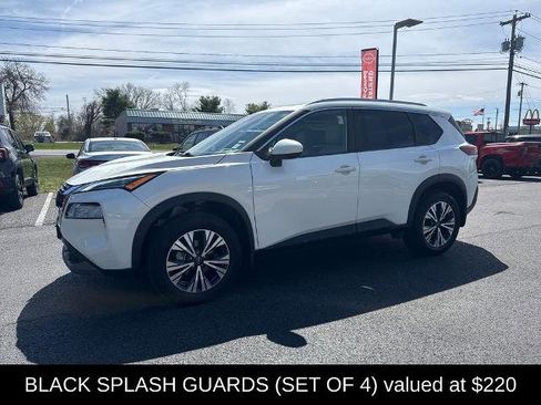 Certified 2023 Nissan Rogue SV w/ SV Premium B Package AWD/4WD image 7