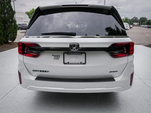 New 2026 Honda Odyssey Sport-L image 9