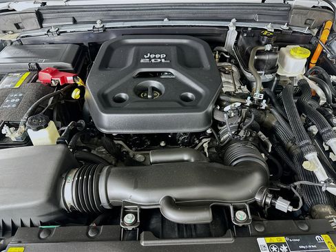 Used 2023 Jeep Wrangler Sahara w/ Cold Weather Group image 32