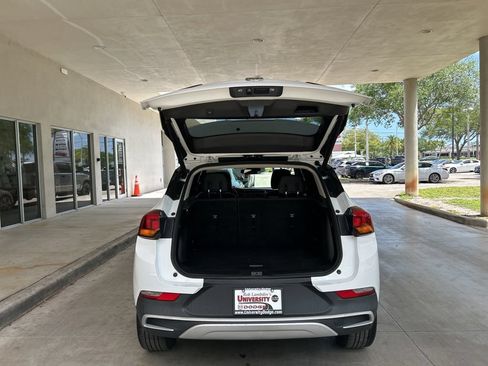Used 2022 Buick Encore GX Select FWD image 32