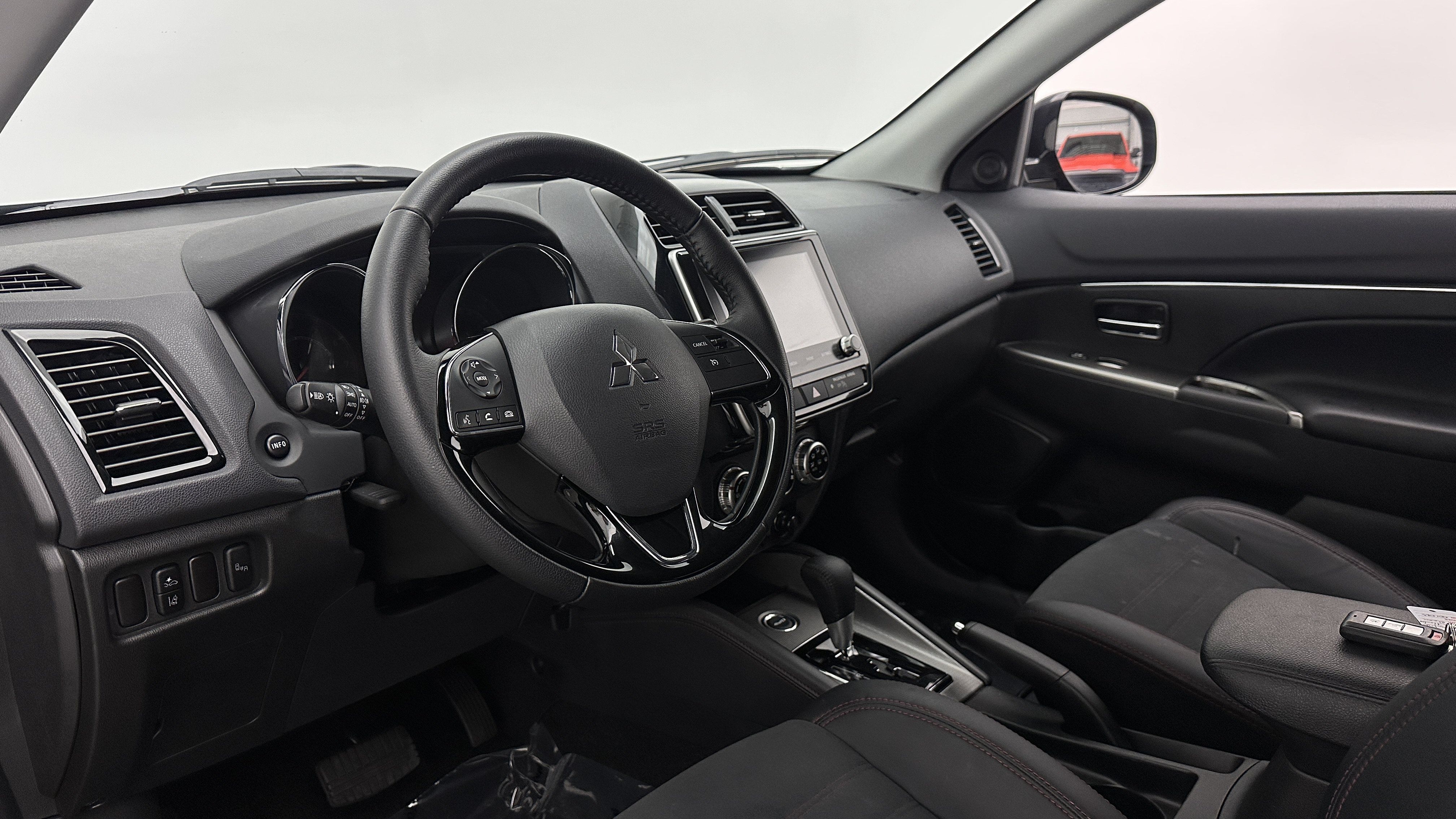 Used 2026 Mitsubishi Outlander Sport SE AWD/4WD image 11