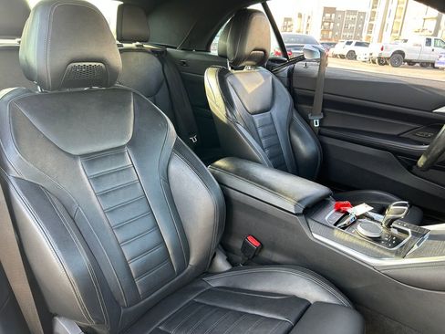 Used 2022 BMW M440i Convertible w/ Premium Package image 34