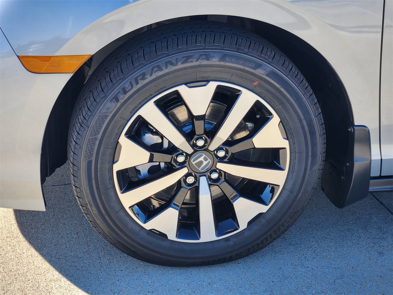 New 2027 Honda Odyssey EX-L image 8
