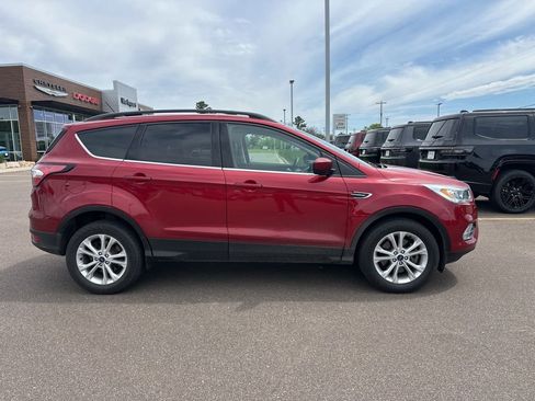 Used 2018 Ford Escape SEL w/ Ford Safe & Smart Package AWD/4WD image 2