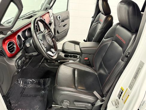 Used 2020 Jeep Gladiator Rubicon w/ Dual Top Group AWD/4WD image 12