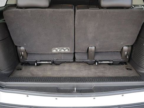 Used 2014 GMC Yukon SLT AWD/4WD image 6