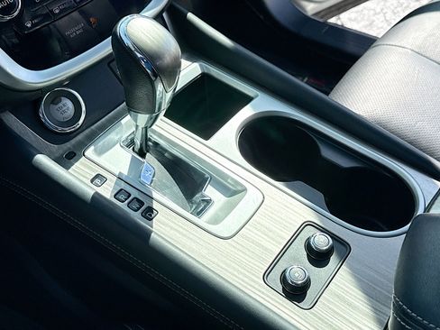 Used 2018 Nissan Murano Platinum image 11