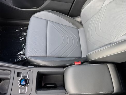 New 2026 Volkswagen Tiguan SE AWD/4WD image 14