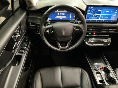 Used 2024 Lincoln Corsair Reserve w/ Jet Appearance Package FWD image 10