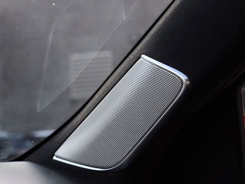 Used 2021 Cadillac Escalade ESV Premium Luxury Platinum image 77