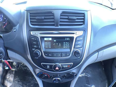 Used 2017 Hyundai Accent SE image 17