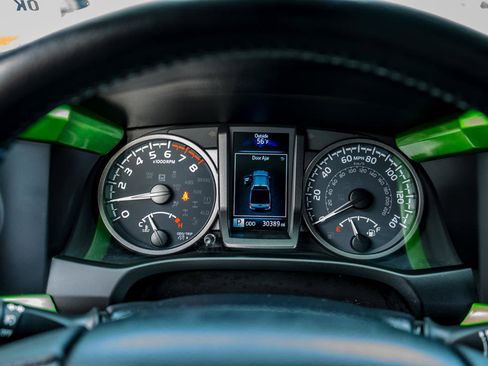 Used 2023 Toyota Tacoma TRD Off-Road image 26