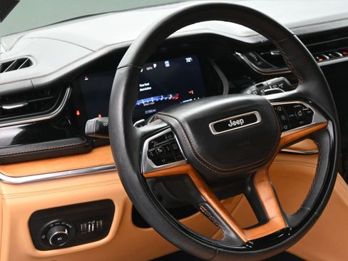 Used 2024 Jeep Grand Cherokee L Summit image 19