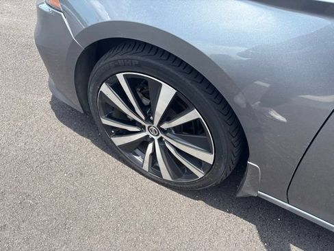 Used 2021 Nissan Altima 2.5 SR FWD image 4