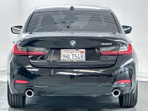 Used 2023 BMW 330i Sedan w/ Premium Package image 7