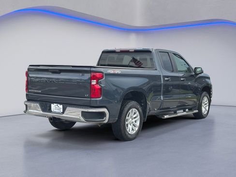 Used 2020 Chevrolet Silverado 1500 LT AWD/4WD image 3