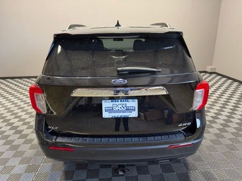 Used 2022 Ford Explorer XLT image 10
