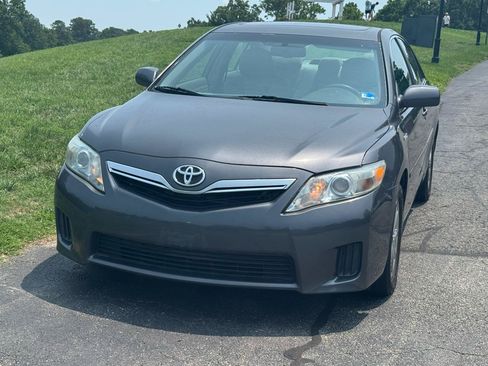 Used 2010 Toyota Camry Hybrid FWD image 4