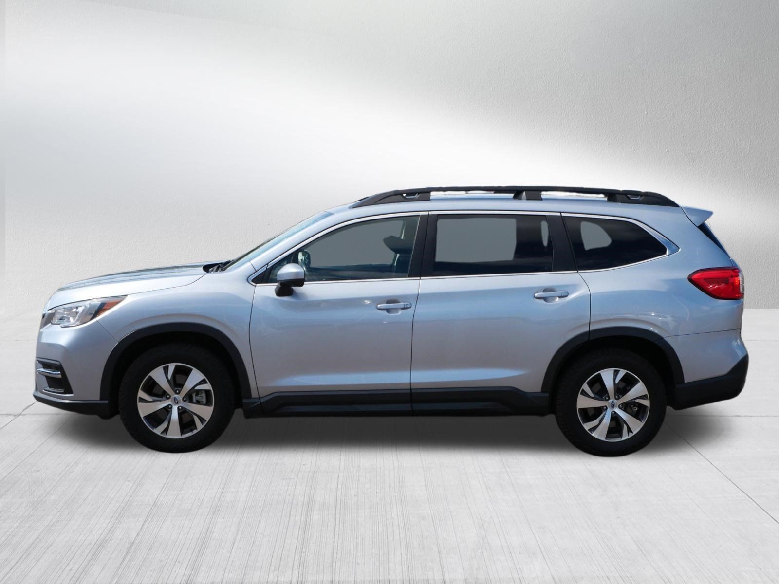 Used 2021 Subaru Ascent Premium w/ Convenience Package AWD/4WD image 4