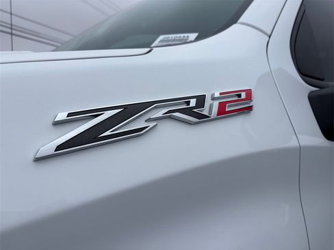 Certified 2025 Chevrolet Silverado 1500 ZR2 w/ Technology Package image 4