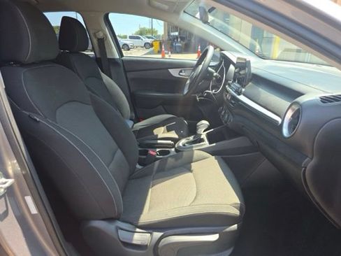 Certified 2024 Kia Forte LXS w/ LXS Technology Package FWD image 8