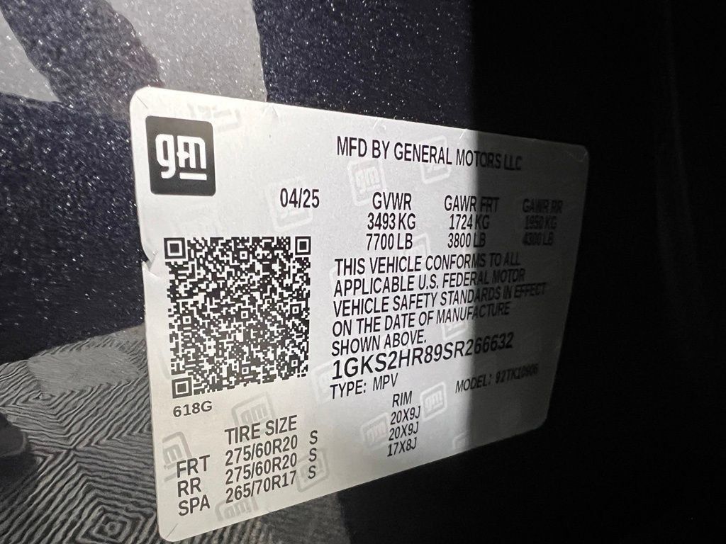 Used 2025 GMC Yukon XL AT4 AWD/4WD image 47