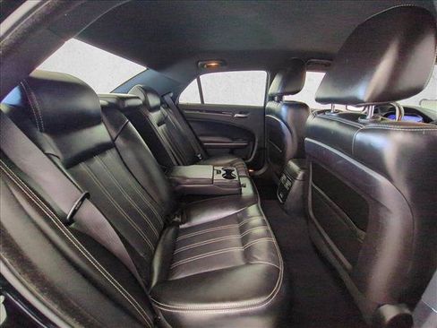 Used 2019 Chrysler 300 S RWD image 21