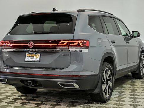 Used 2026 Volkswagen Atlas SE w/ Panoramic Sunroof Package AWD/4WD image 8