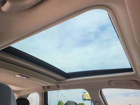 Used 2023 Subaru Forester Sport image 11