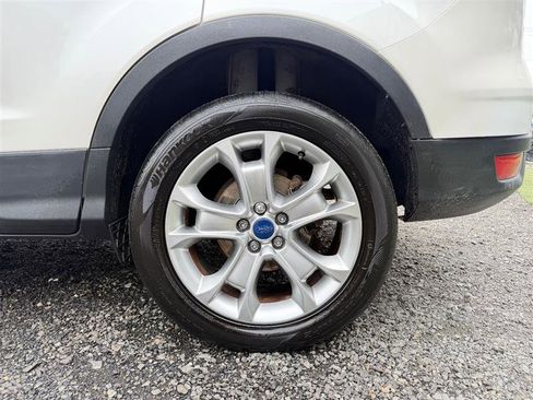 Used 2014 Ford Escape Titanium w/ Equipment Group 401A AWD/4WD image 9