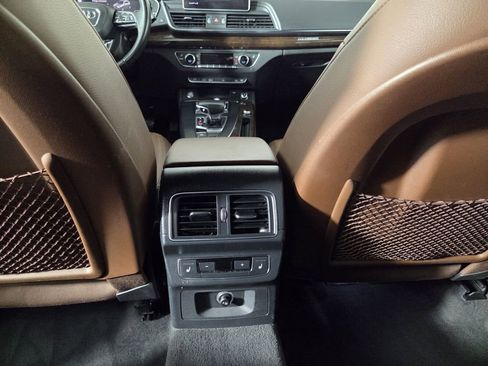 Used 2018 Audi Q5 2.0T Premium Plus w/ Premium Plus Package image 22