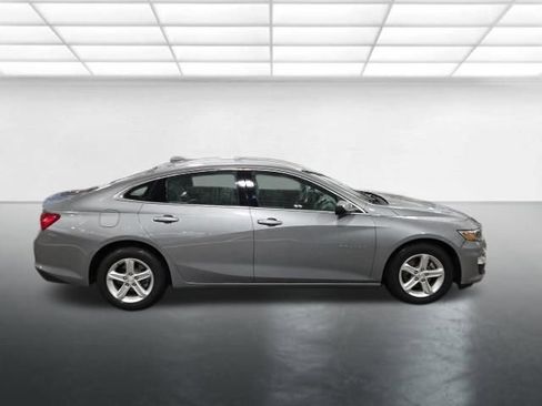 Used 2024 Chevrolet Malibu LT FWD image 3