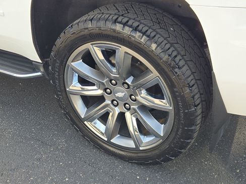 Used 2019 Chevrolet Tahoe Premier AWD/4WD image 40