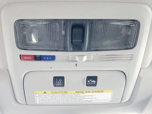 Used 2016 Subaru Forester 2.5i Premium AWD/4WD image 30