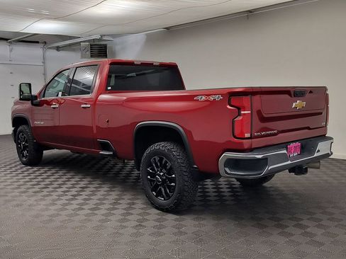 Used 2025 Chevrolet Silverado 2500 LTZ w/ LTZ Convenience Package image 3