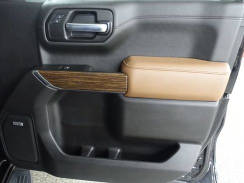 Used 2022 Chevrolet Silverado 1500 High Country w/ LPO, Dark Essentials Package AWD/4WD image 25