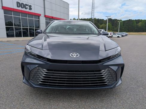 New 2026 Toyota Camry XLE image 6