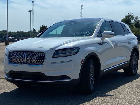 Used 2022 Lincoln Nautilus Reserve w/ Equipment Group 201A AWD/4WD image 5
